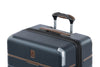 Travelpro® x Travel + Leisure Ensemble de bagages de taille moyenne avec valise d'enregistrement et sac de week-end à fond rabattable