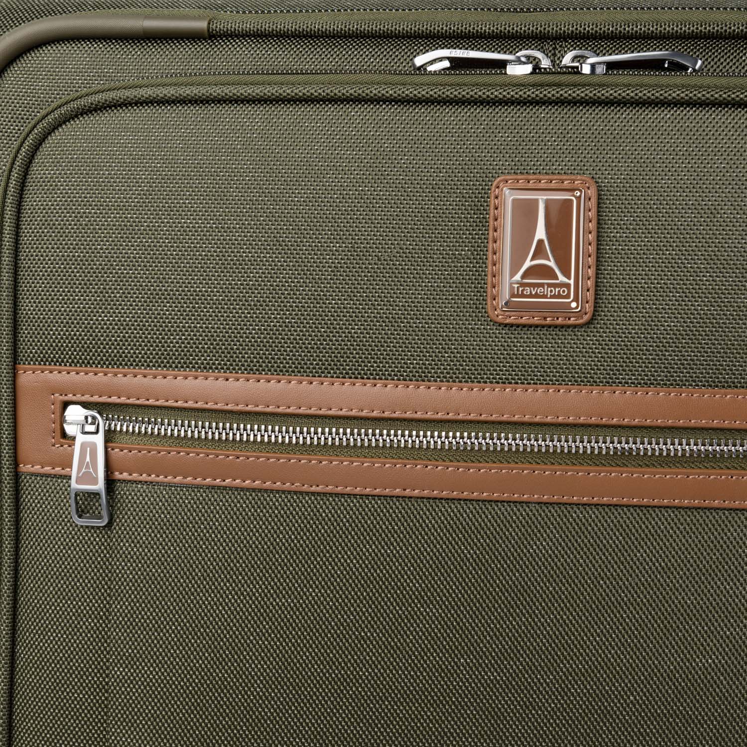 Valise extensible Platinum® Elite de 25 po