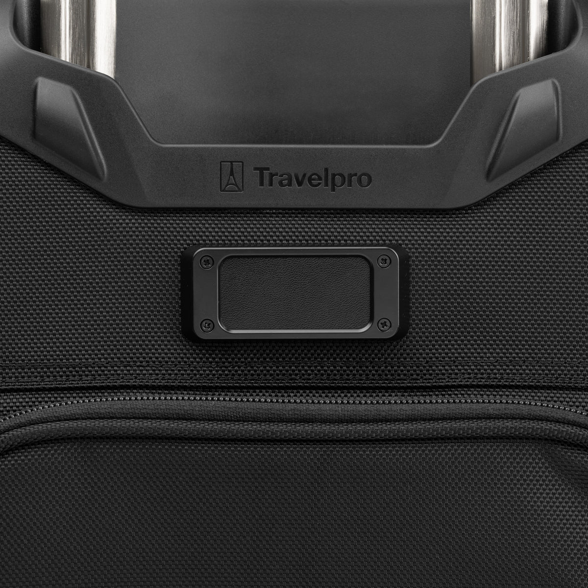 Travelpro® Pilot™ Seven3 Carry-on Rollaboard® (pas de poches latérales/extension)