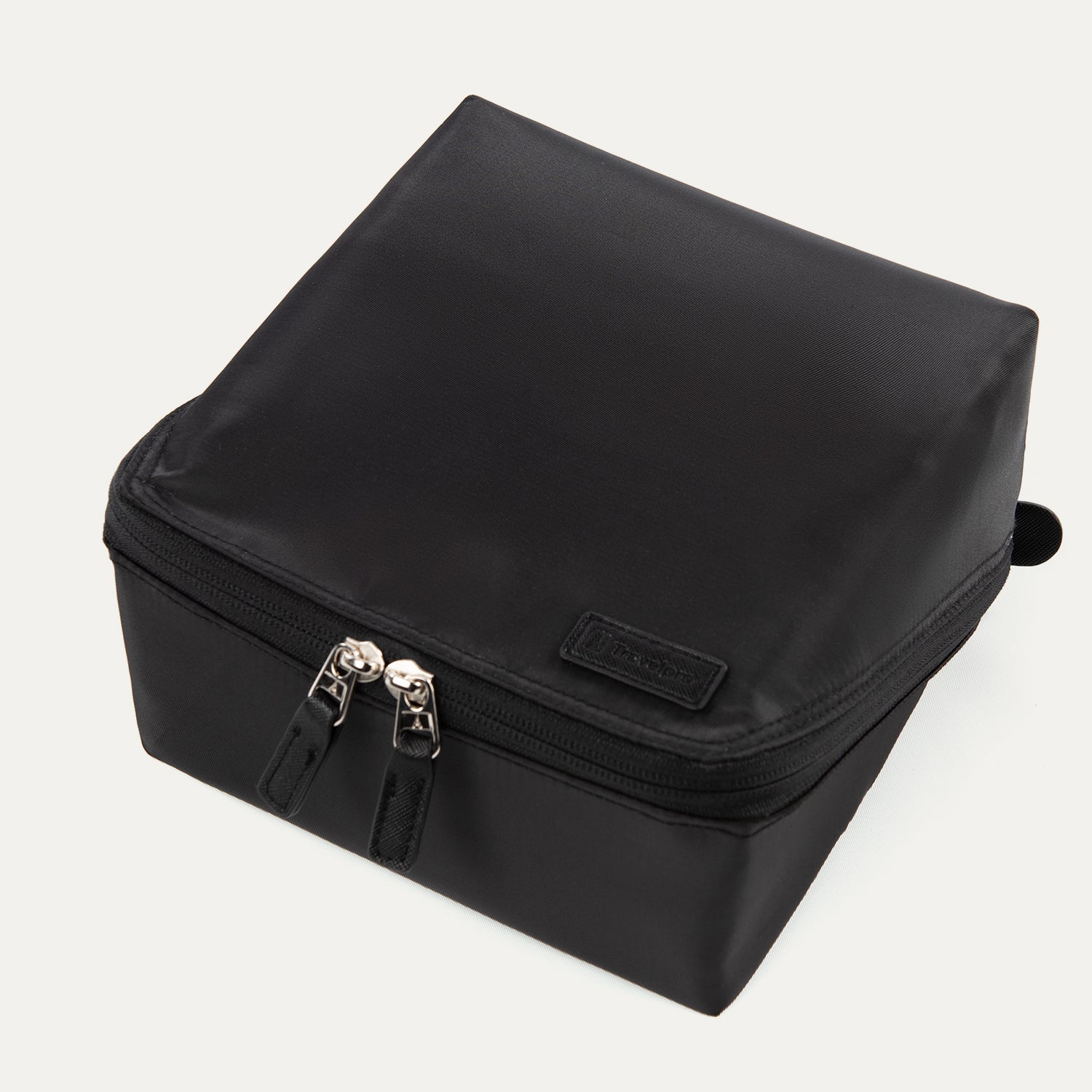 Organisateur de toilette suspendu de luxe Travelpro® Essentials™ MaxAccess Cubes™