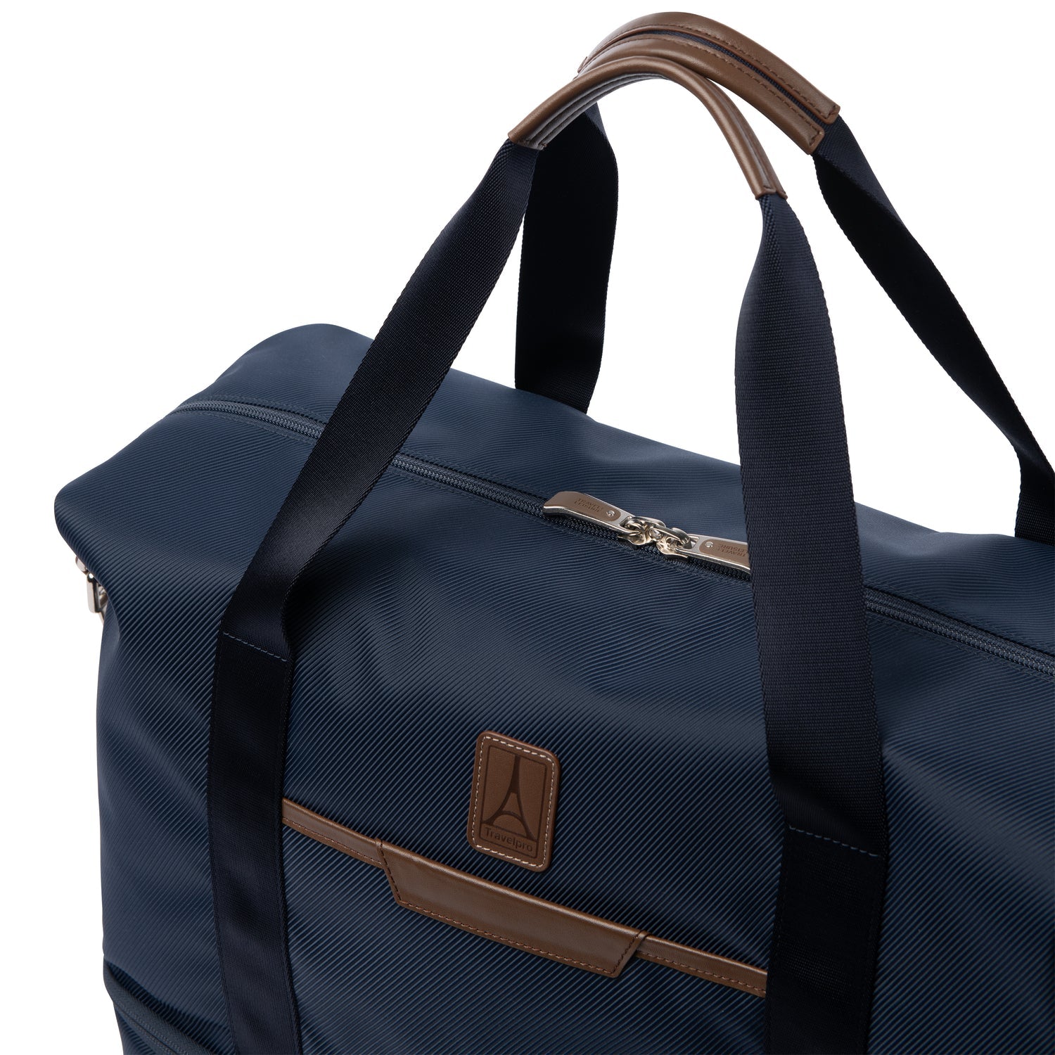 Travelpro® x Travel + Leisure Grand ensemble de bagages à roulettes d'enregistrement et sac de week-end à fond rabattable